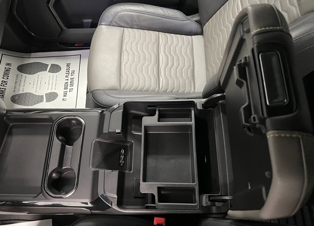 Used 2024 Chevrolet Silverado 2500 ZR2 w/ Technology Package image 41