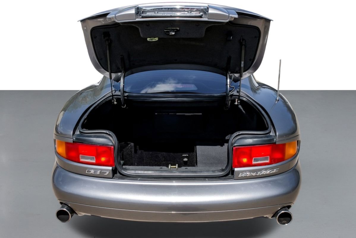 Used 2002 Aston Martin DB7 Vantage image 49