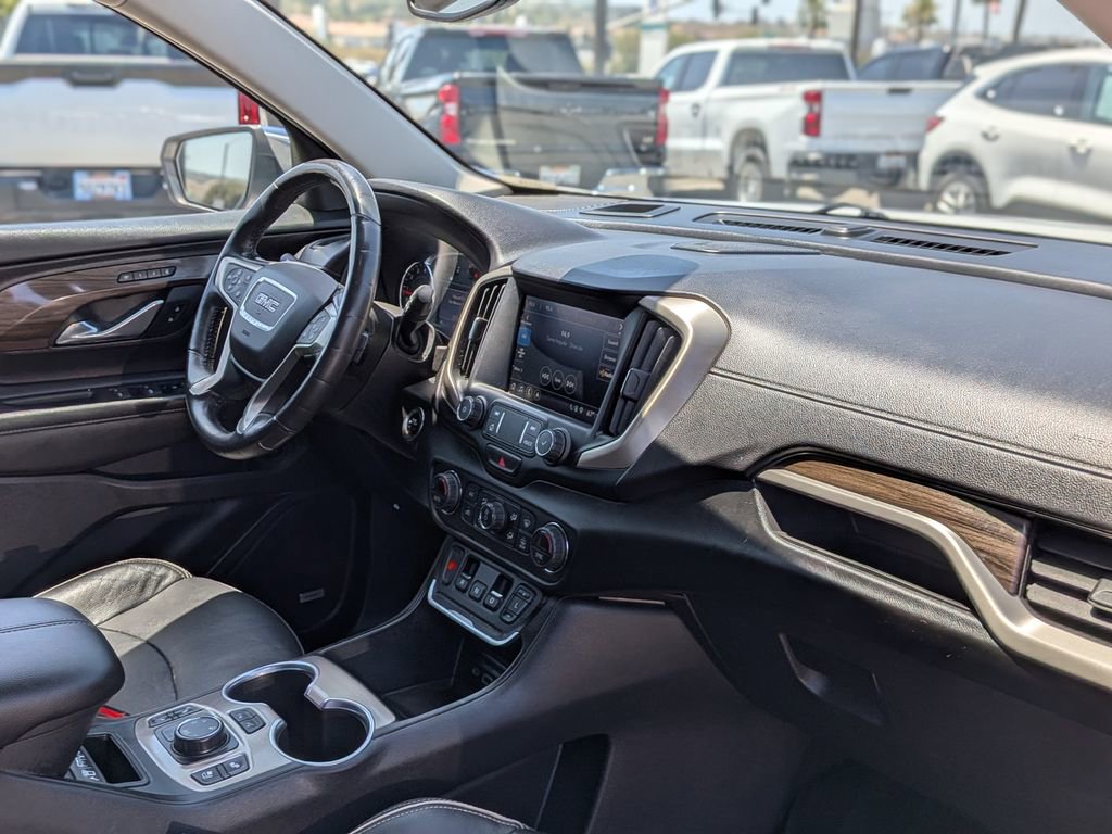 Used 2019 GMC Terrain Denali w/ Advanced Safety Package AWD/4WD image 44