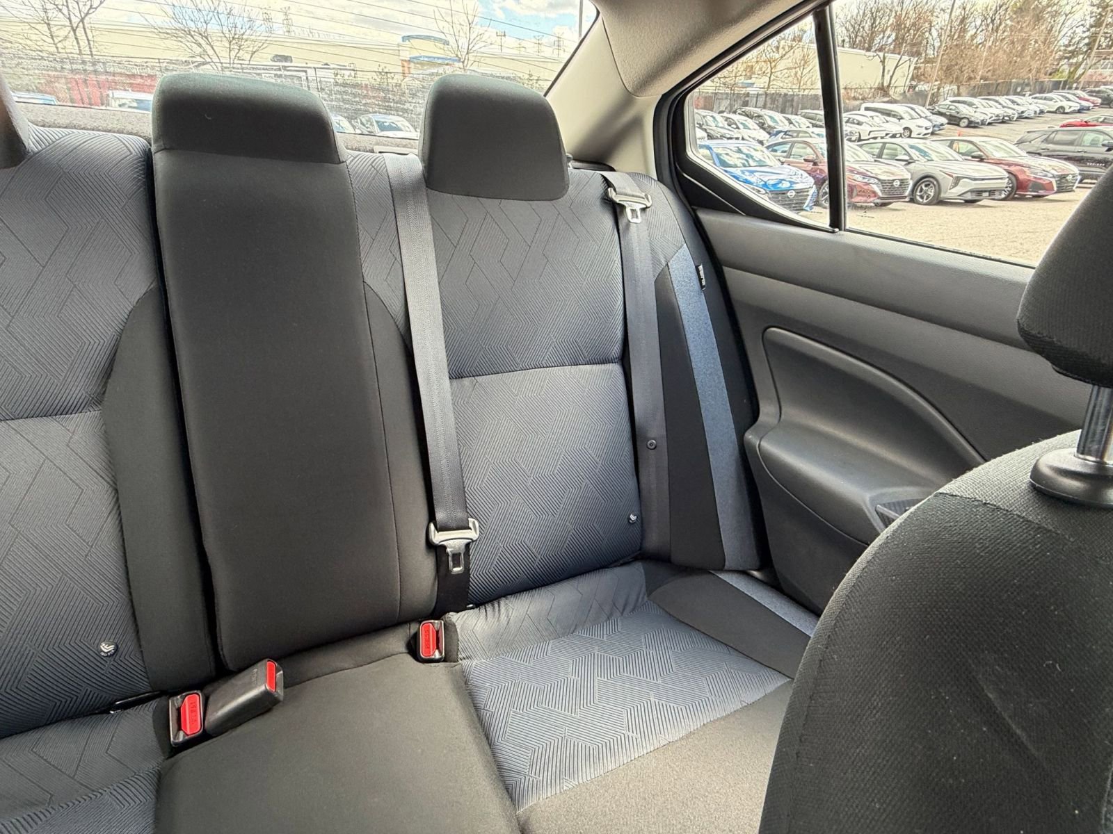 Used 2025 Nissan Versa SV image 32