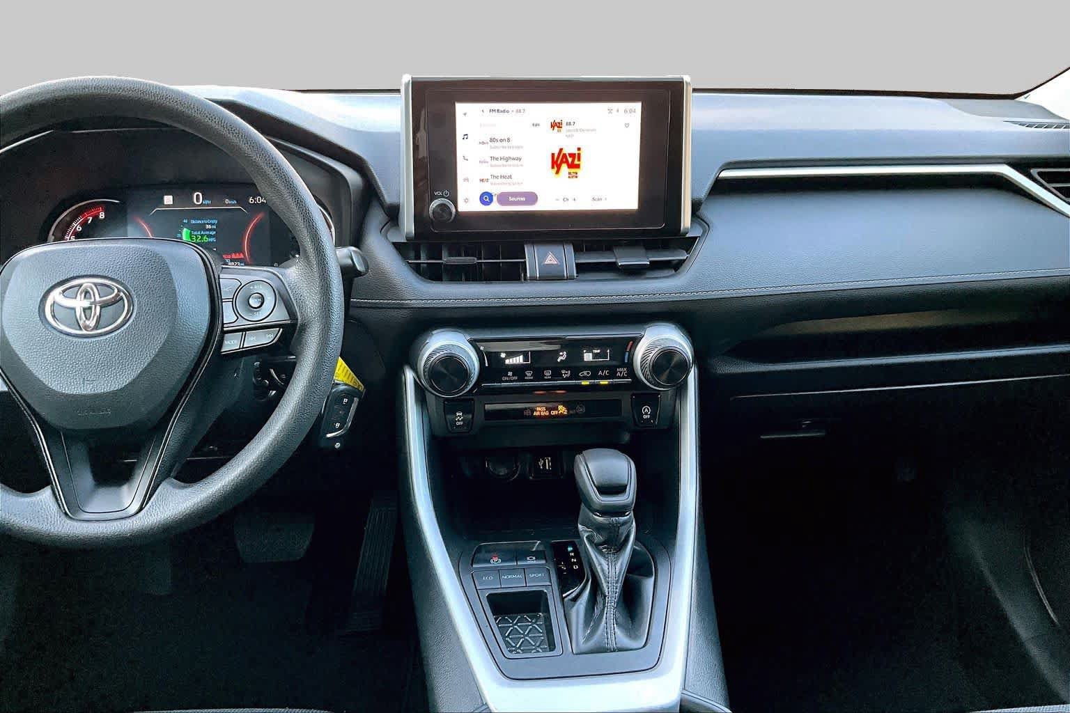 Used 2024 Toyota RAV4 LE FWD image 7