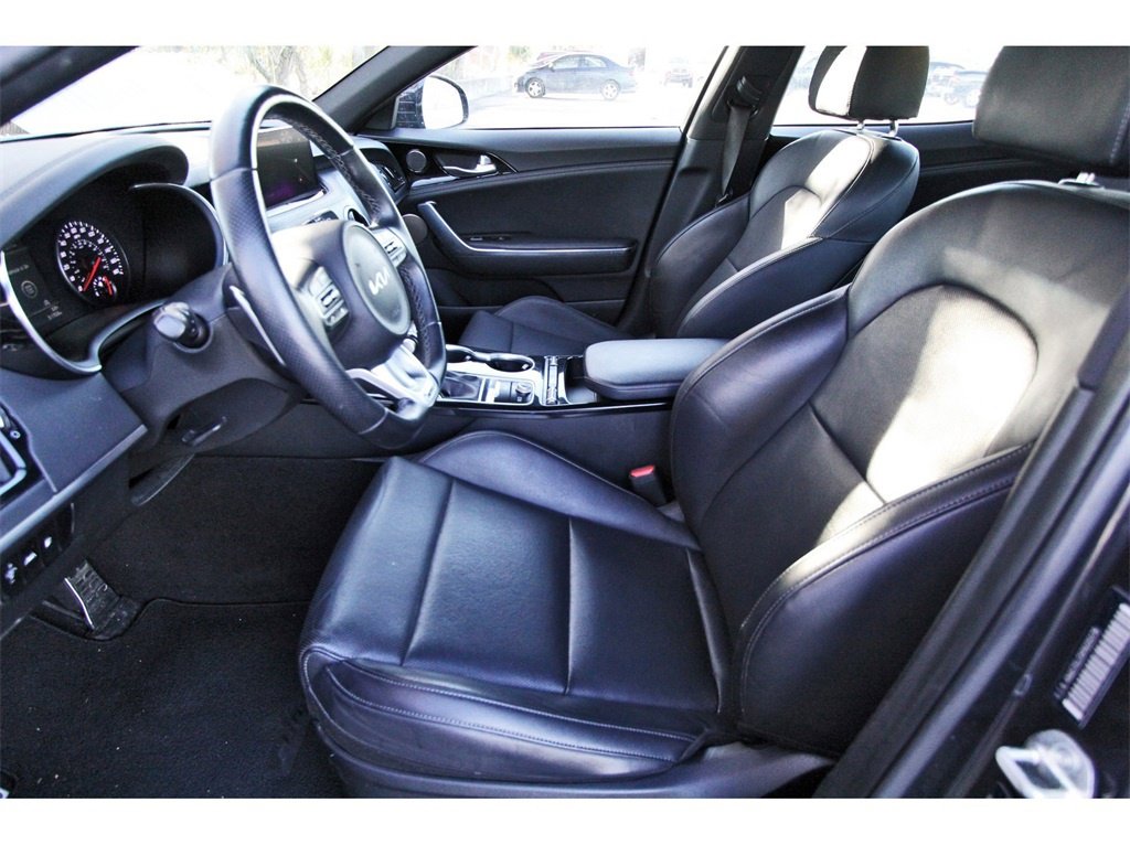 Used 2023 Kia Stinger GT-Line w/ Sun & Sound Package image 6