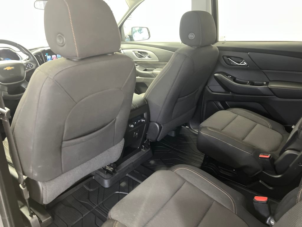 Used 2019 Chevrolet Traverse LT w/ LPO, Floor Liner Package image 38