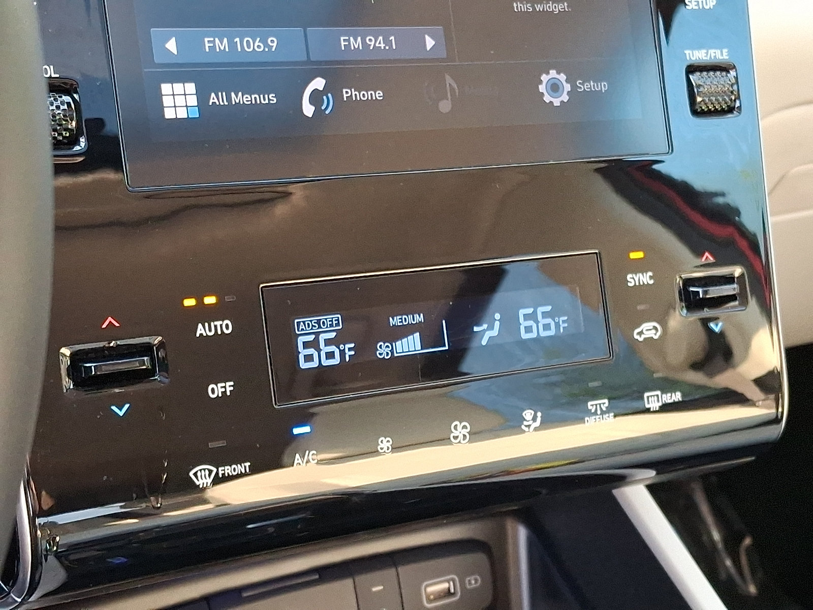 Certified 2023 Hyundai Tucson SEL w/ Convenience Package AWD/4WD image 19