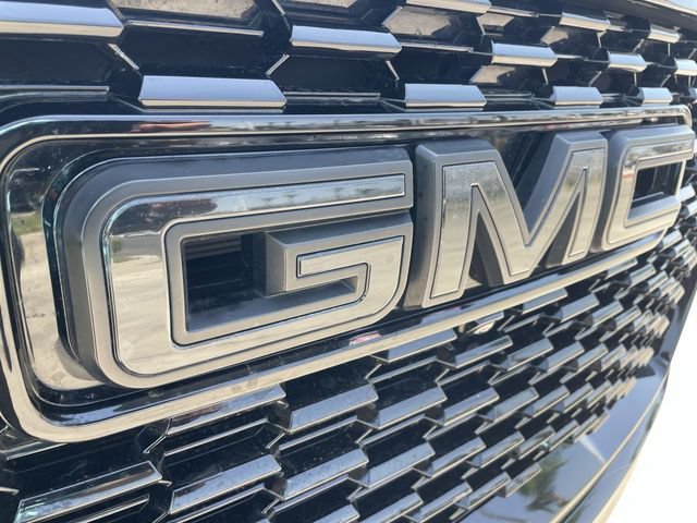 Used 2023 GMC Yukon XL Denali w/ Denali Reserve Package AWD/4WD image 33