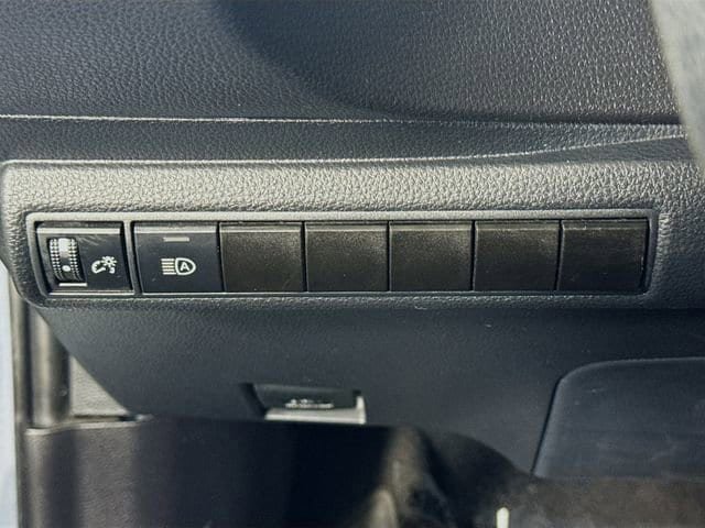 Certified 2021 Toyota Corolla LE image 10
