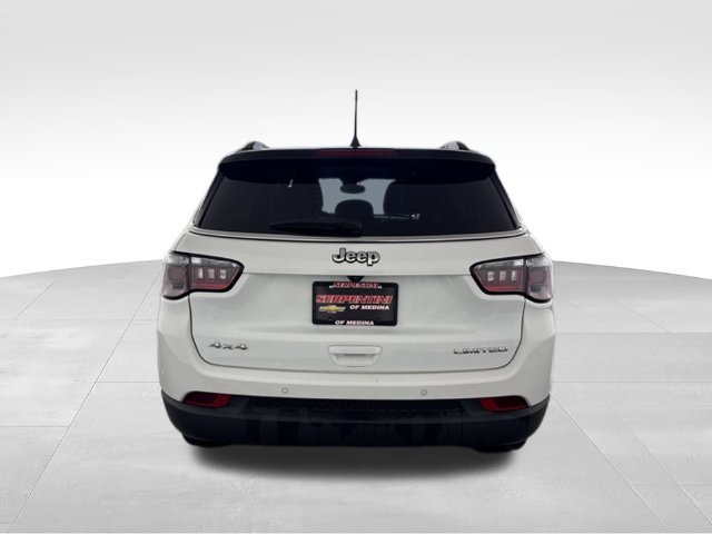 Used 2025 Jeep Compass Limited AWD/4WD image 7