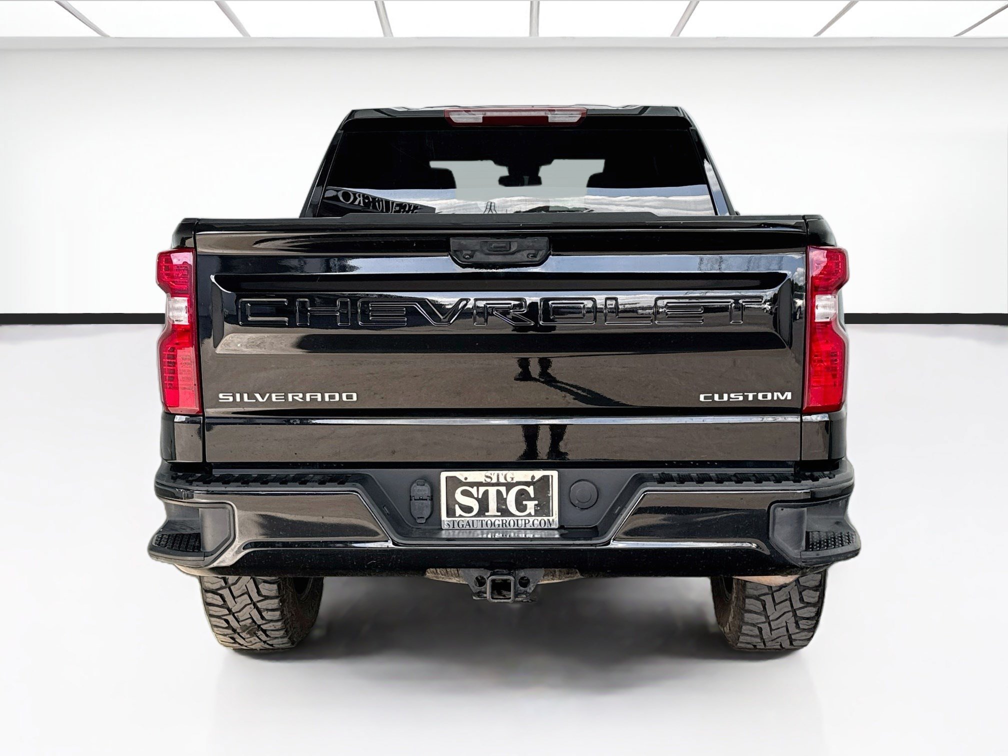 Used 2024 Chevrolet Silverado 1500 Custom AWD/4WD image 5