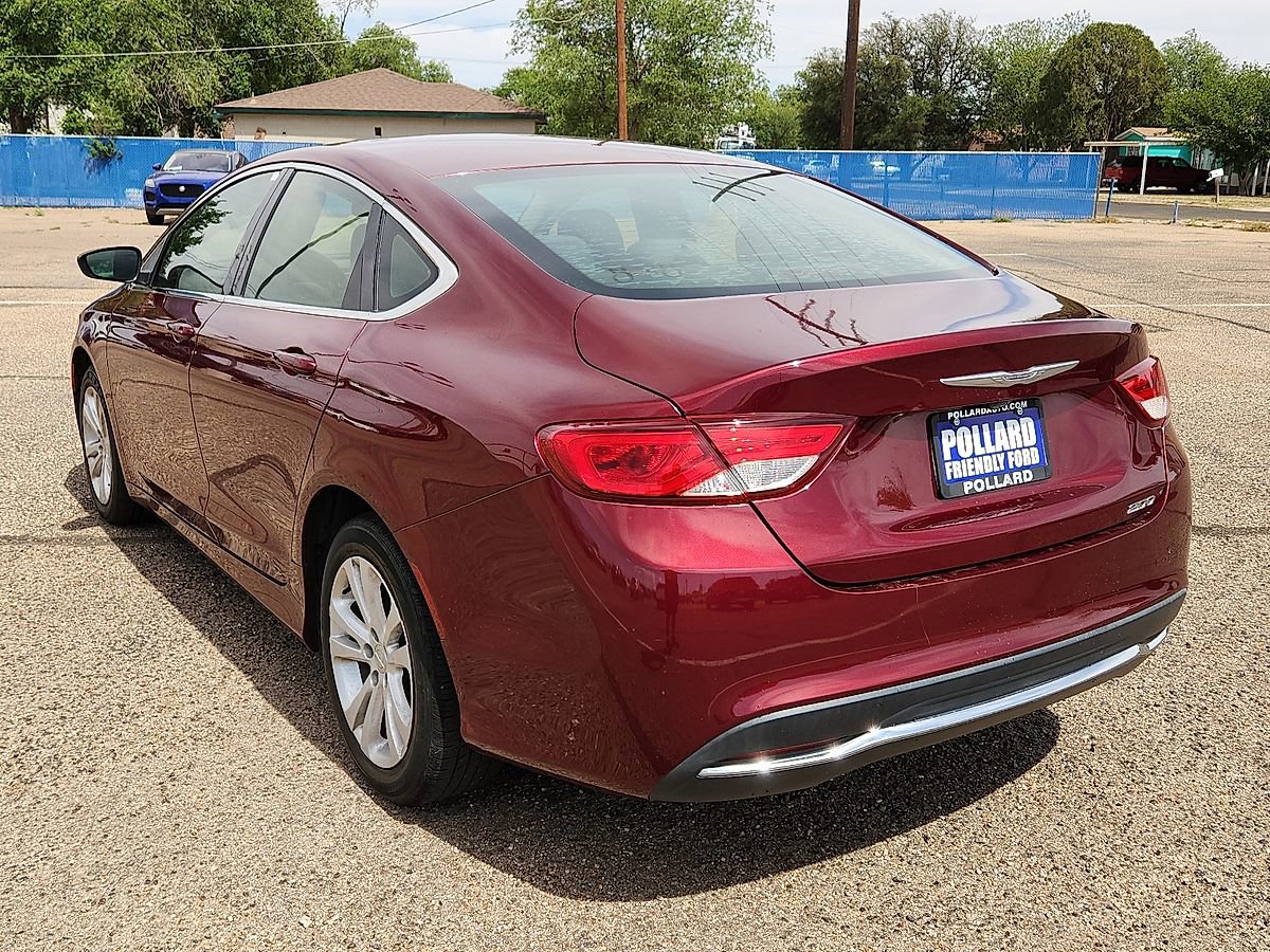 Used 2016 Chrysler 200 Limited image 2