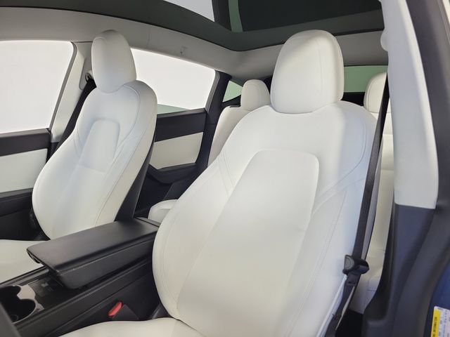Used 2022 Tesla Model Y Performance AWD/4WD image 19