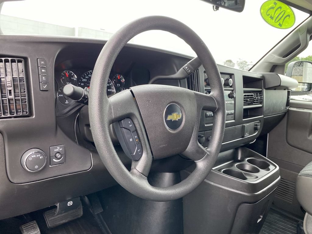 Used 2025 Chevrolet Express 2500 w/ Driver Convenience Package RWD image 15