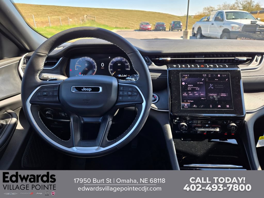 New 2025 Jeep Grand Cherokee Altitude AWD/4WD image 16