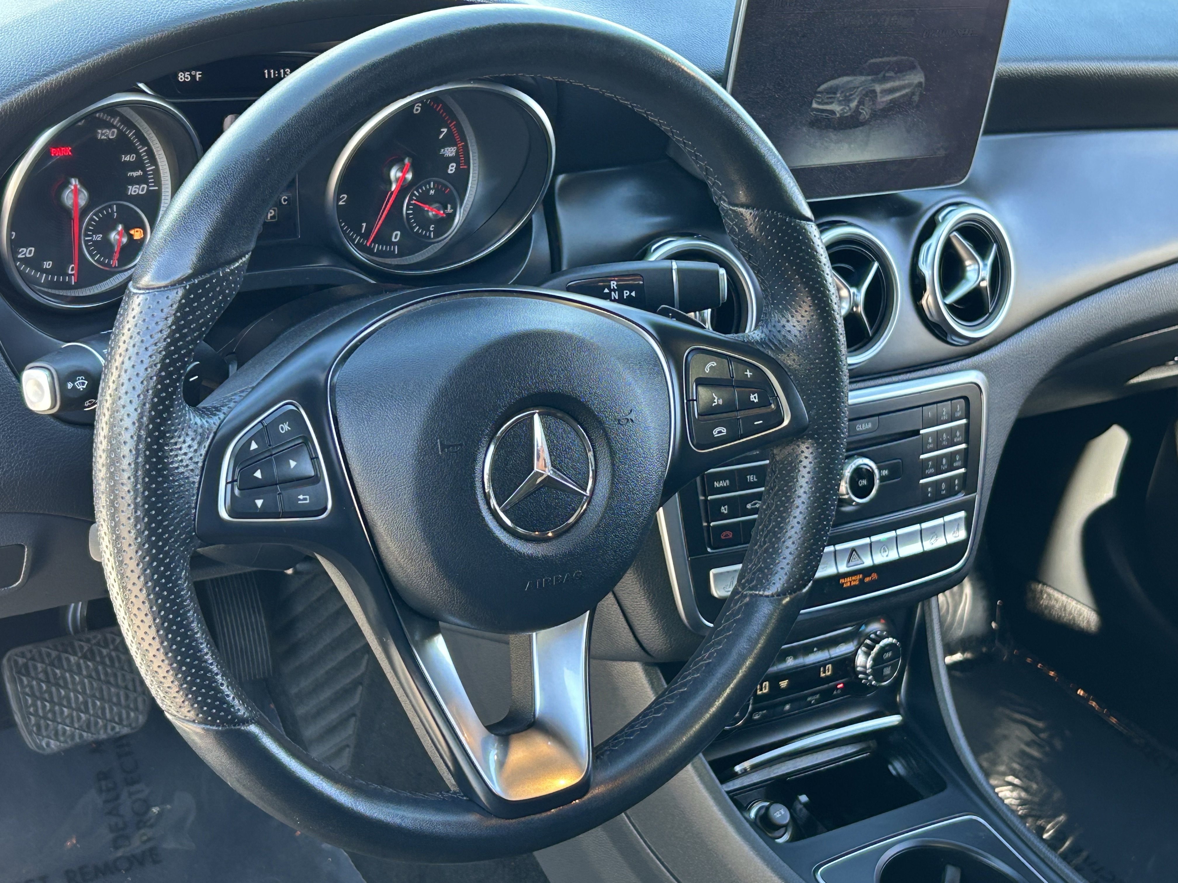 Used 2019 Mercedes-Benz GLA 250 4MATIC image 22