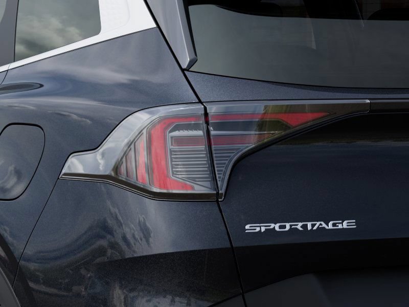 Used 2026 Kia Sportage EX FWD image 12