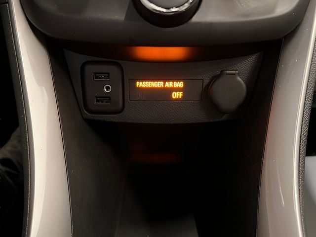 Used 2021 Chevrolet Trax LT w/ Premium Seat Package image 27