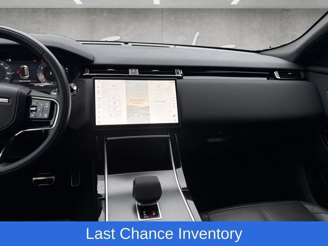 Used 2025 Land Rover Range Rover Velar Dynamic SE AWD/4WD image 3