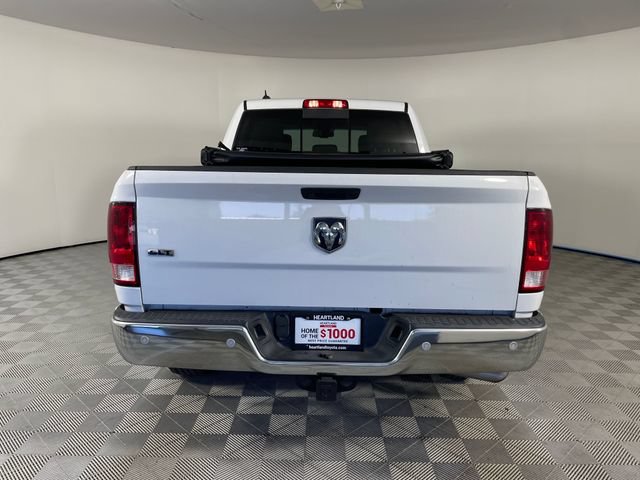Used 2020 RAM 1500 Classic SLT w/ Luxury Group RWD image 15