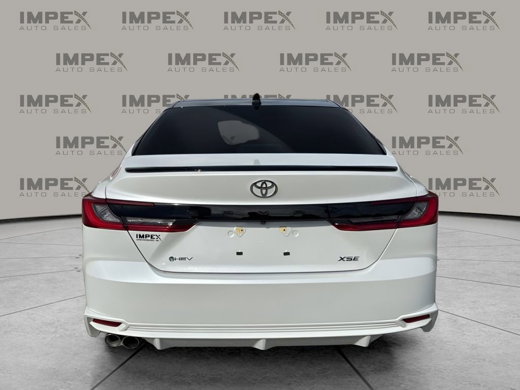 Used 2025 Toyota Camry XSE FWD image 4