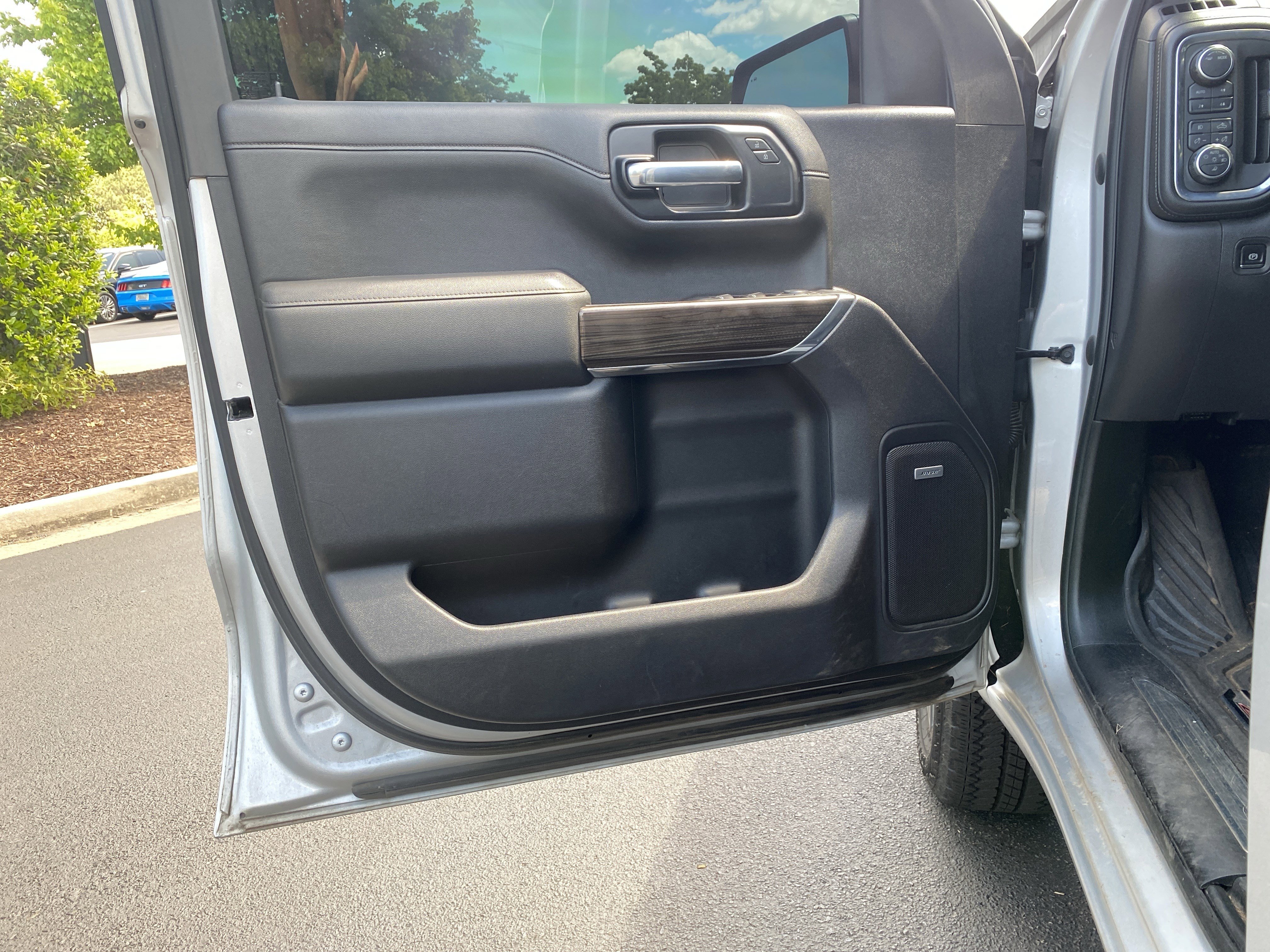 Used 2021 Chevrolet Silverado 1500 LT Trail Boss w/ Convenience Package II AWD/4WD image 19