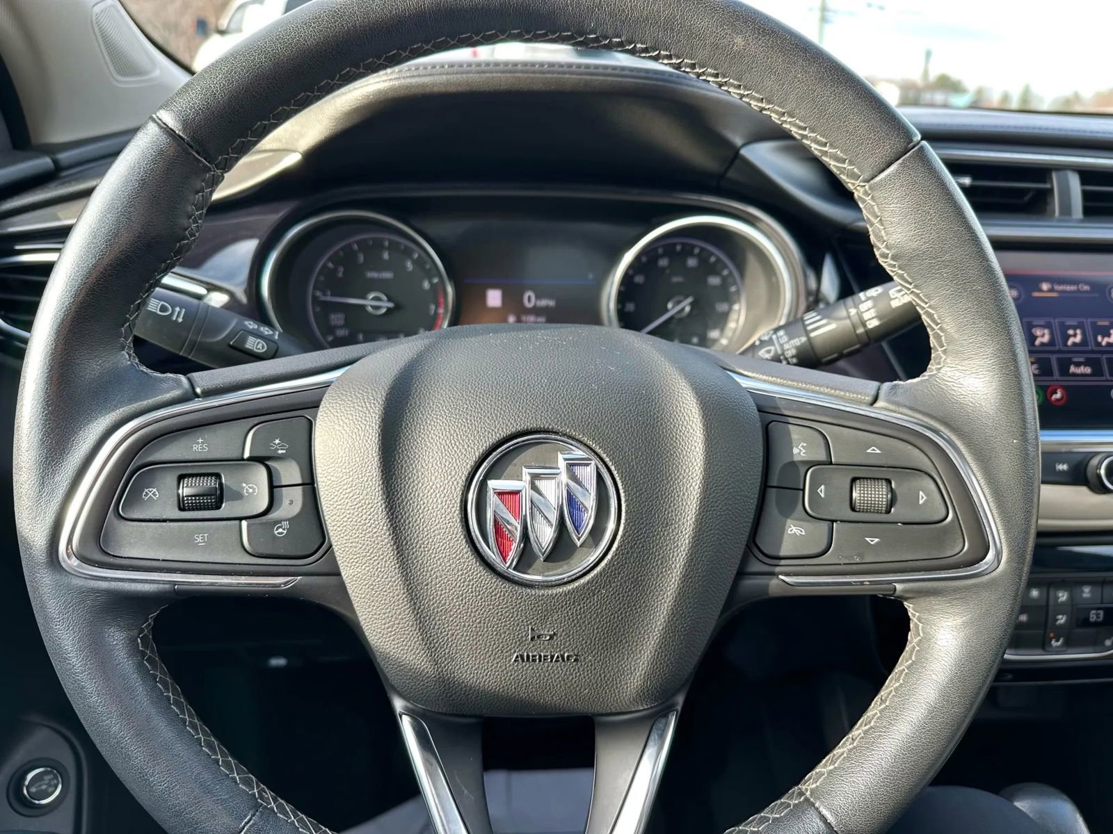 Used 2021 Buick Encore GX Essence w/ Advanced Technology Package image 26