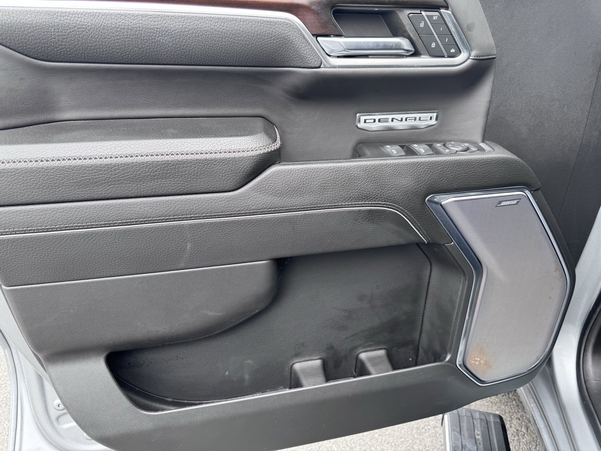 Used 2024 GMC Sierra 1500 Denali image 15