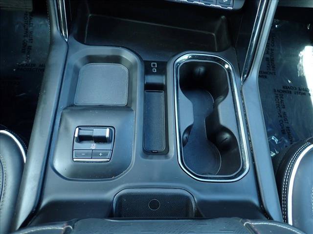 Used 2025 GMC Sierra 2500 AT4X AWD/4WD image 22