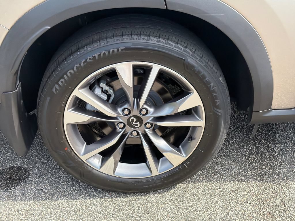 Used 2023 INFINITI QX60 Luxe w/ Cargo Package FWD image 17