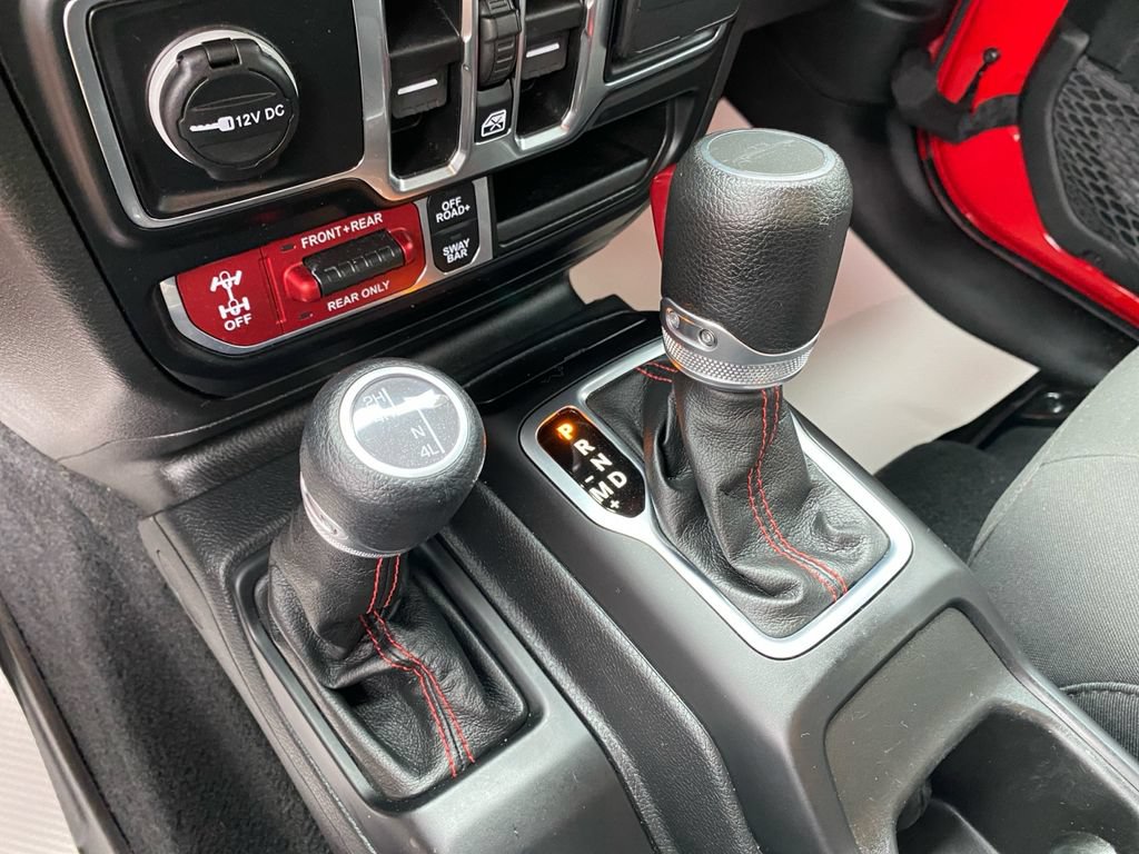 Used 2023 Jeep Gladiator Rubicon w/ Cold Weather Group AWD/4WD image 39