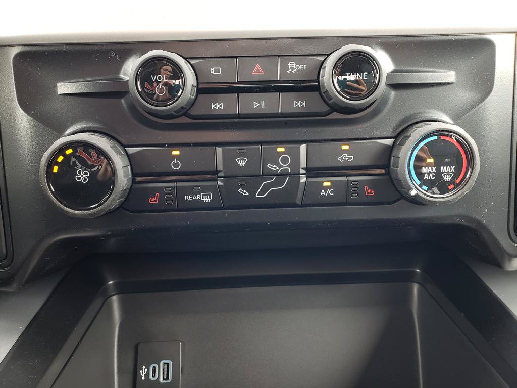 New 2026 Ford F250 XLT w/ XLT Premium Package AWD/4WD image 13