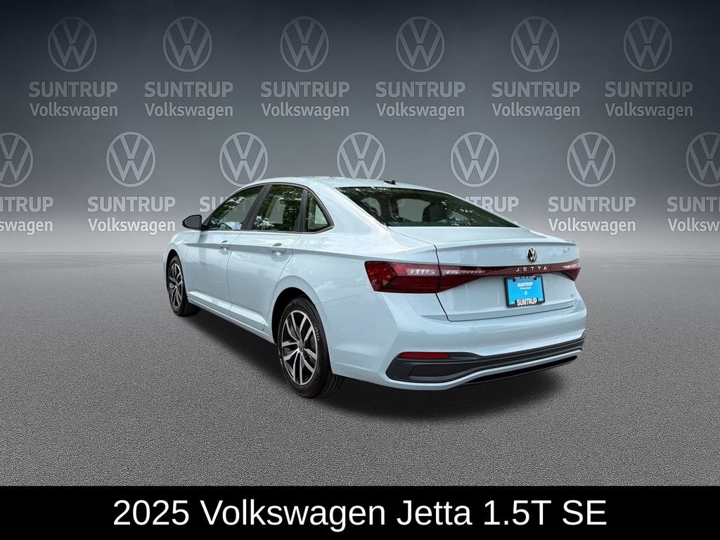 Used 2025 Volkswagen Jetta SE w/ Sunroof Package FWD image 3