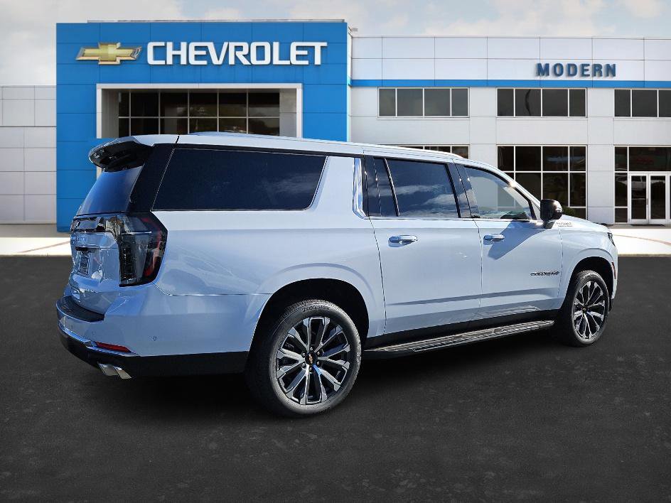 New 2026 Chevrolet Suburban High Country w/ Sun And Tow Package image 5