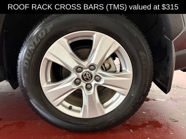 Used 2021 Toyota RAV4 XLE w/ XLE Grade Weather Package AWD/4WD image 6