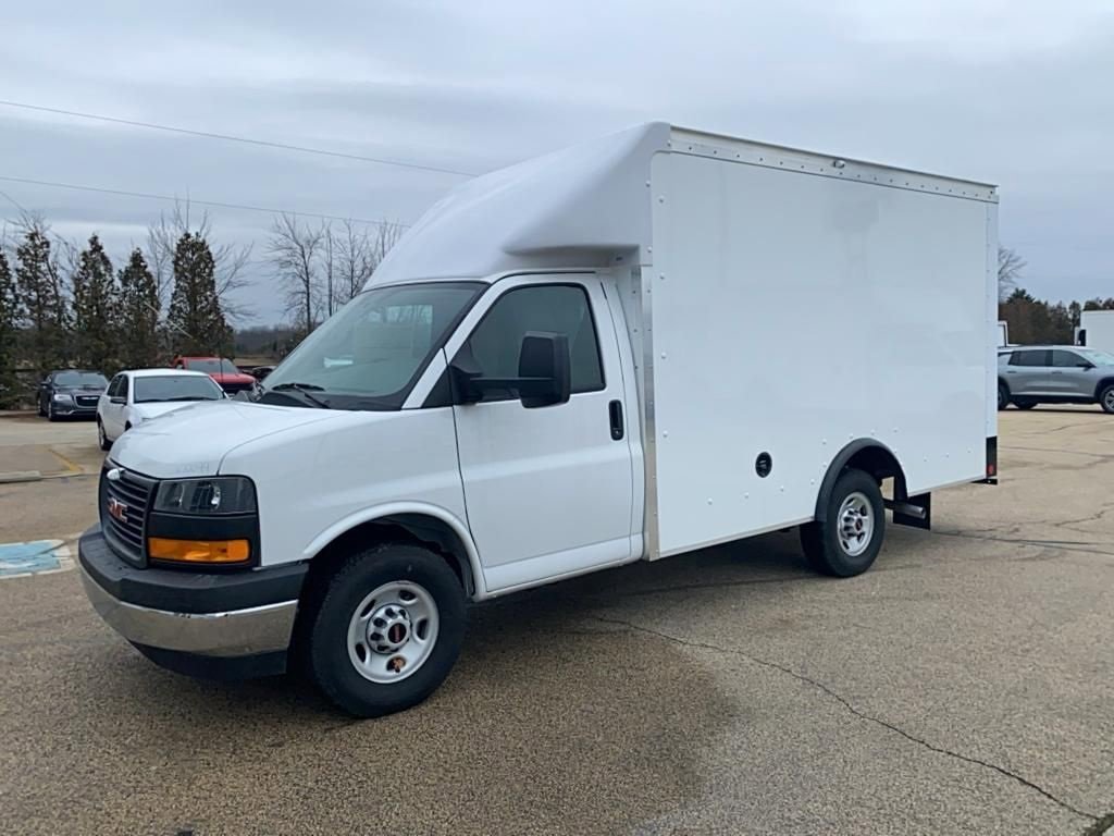 New 2024 GMC Savana 3500 w/ Power Convenience Package image 3