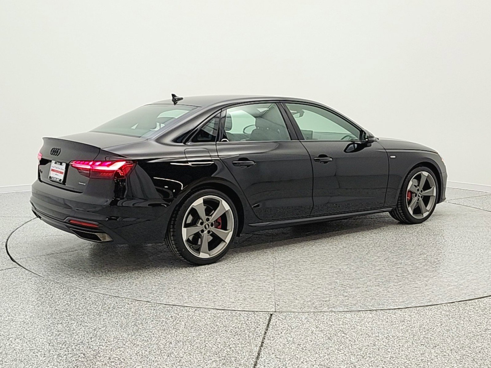 Used 2023 Audi A4 2.0T Premium Plus w/ Premium Plus Package image 5