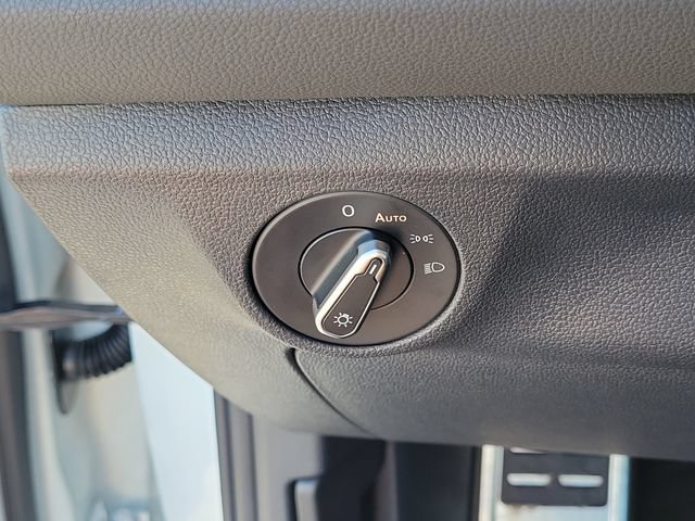 Used 2026 Volkswagen Jetta Sport FWD image 25