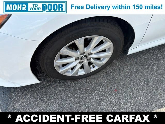 Used 2019 Toyota Camry LE w/ Carpet Mat Package FWD image 11