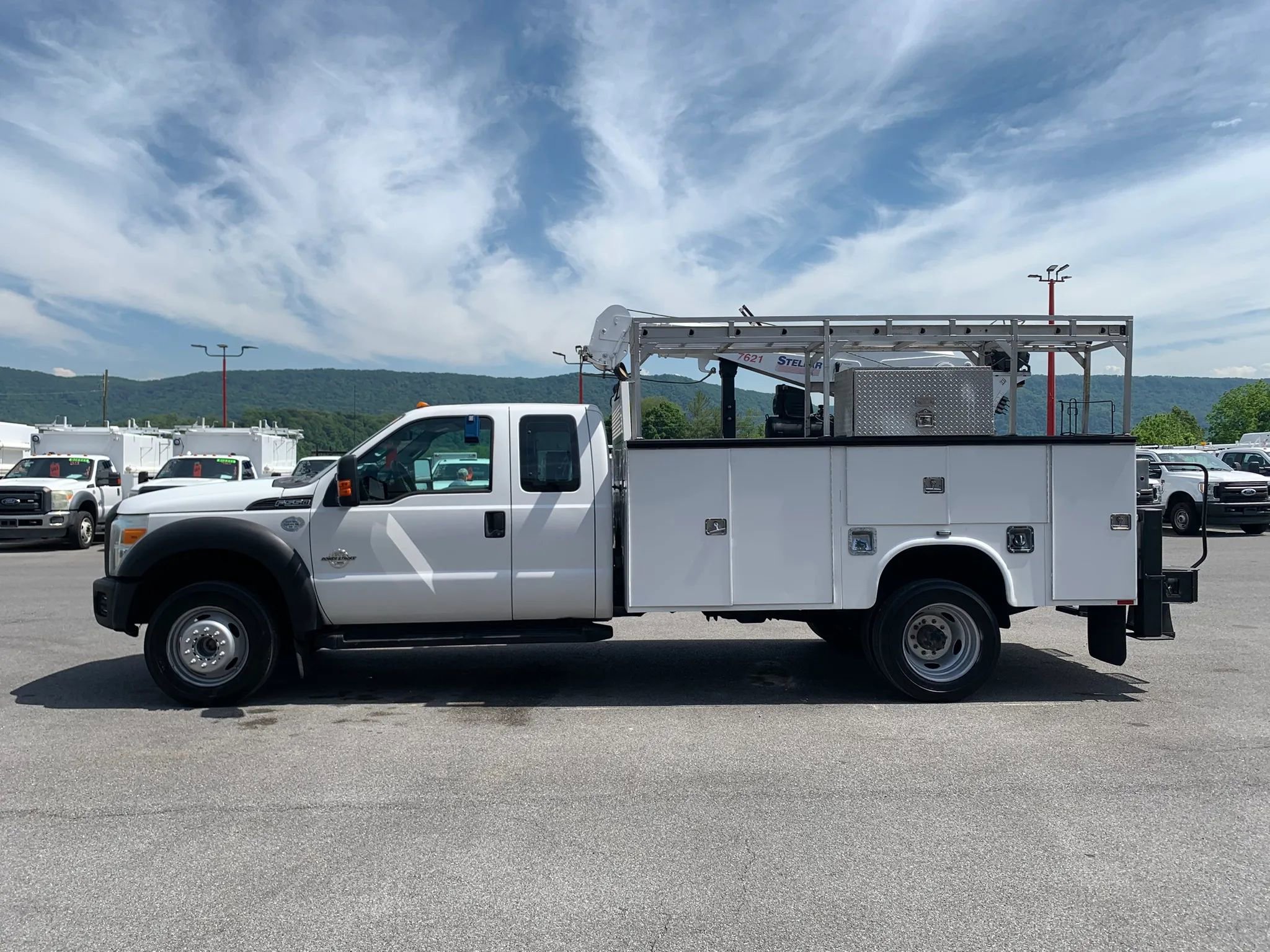 Used 2015 Ford F550 2WD SuperCab Super Duty image 5
