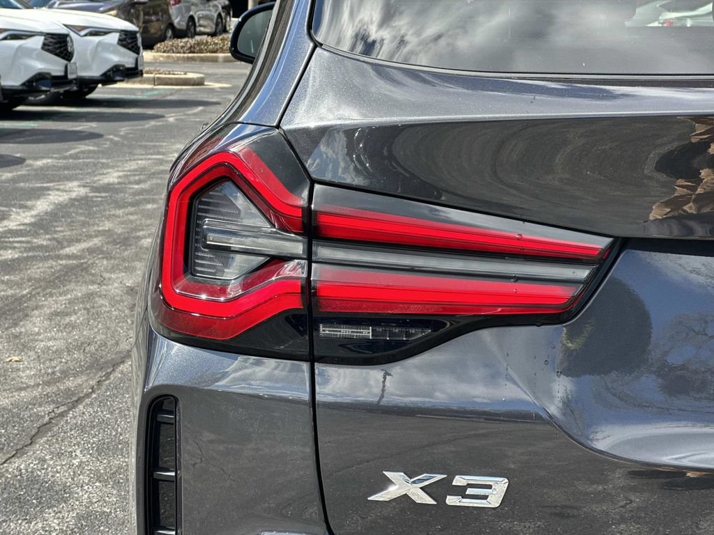 Used 2022 BMW X3 xDrive30i w/ M Sport Package 2 AWD/4WD image 9