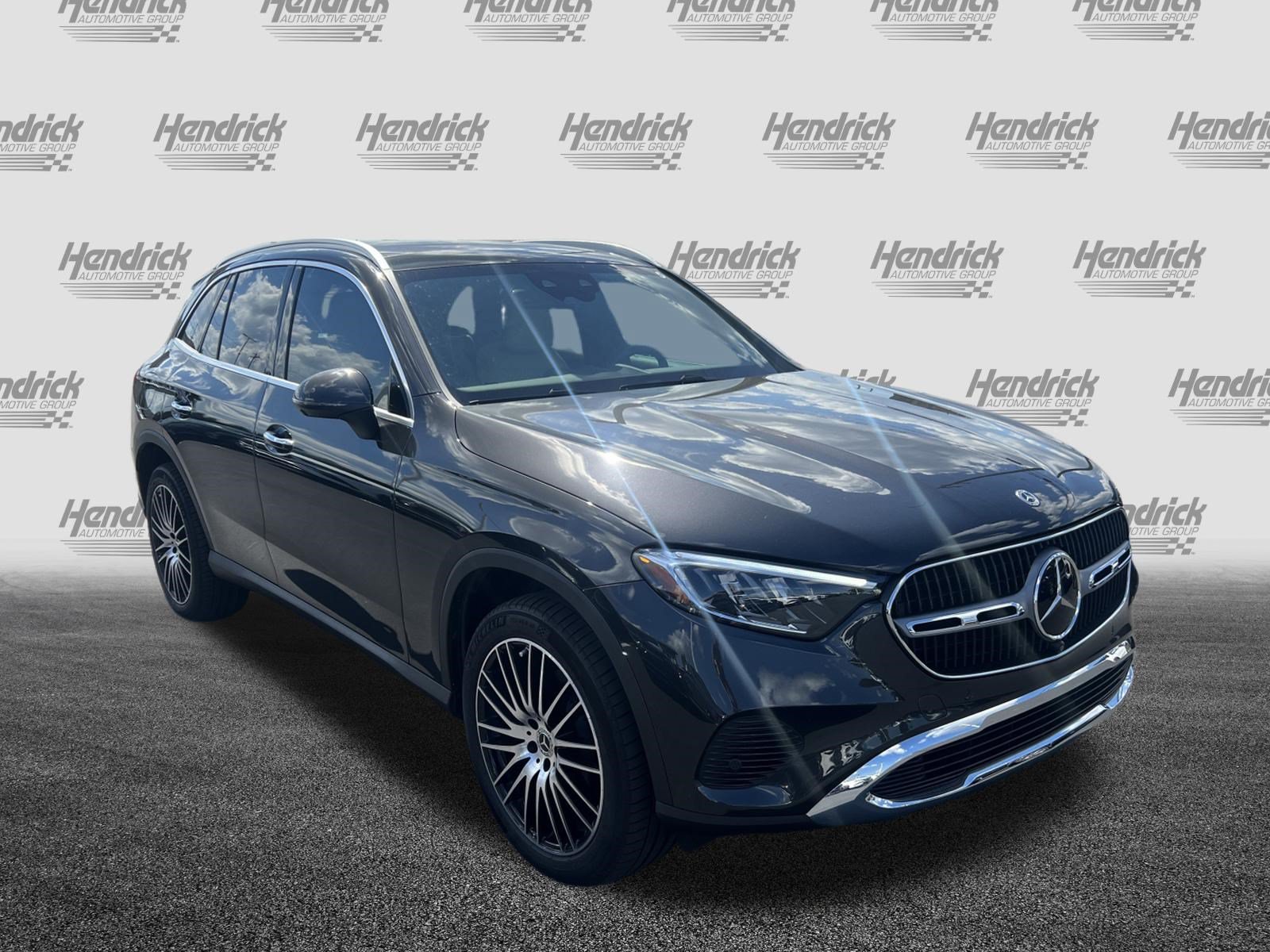 Certified 2026 Mercedes-Benz GLC 300 image 2