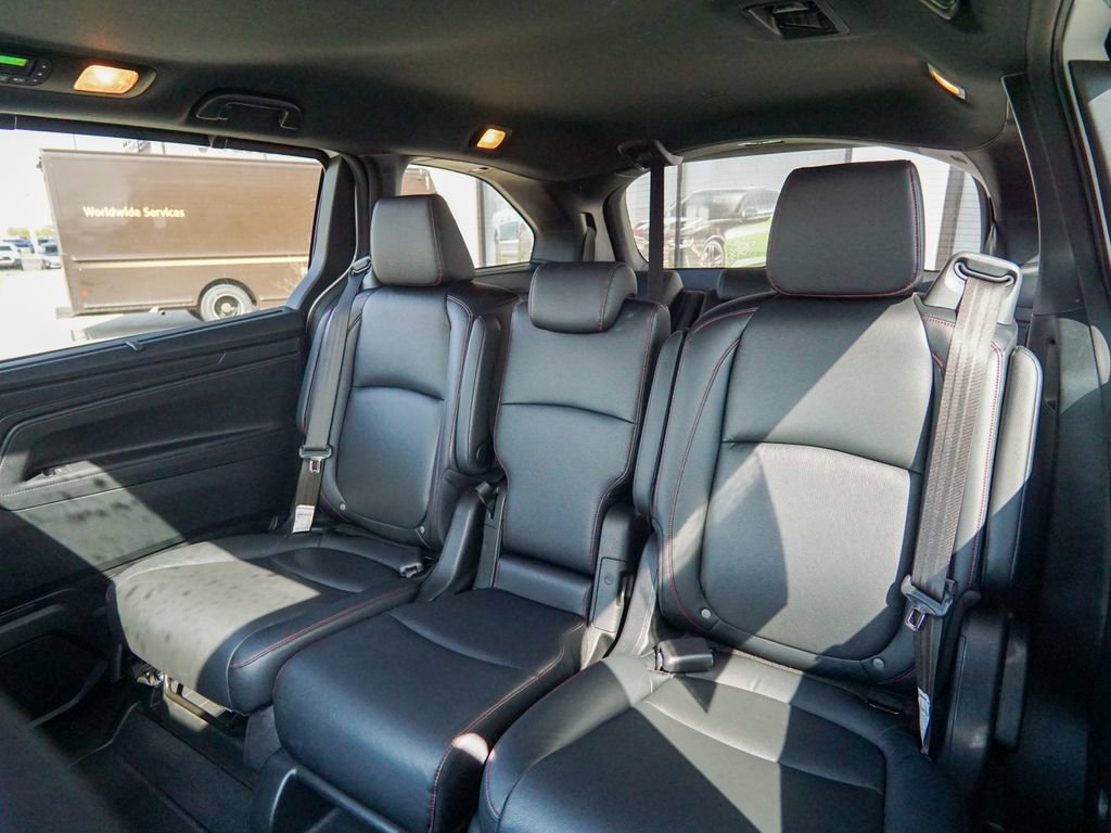Used 2023 Honda Odyssey Sport image 33