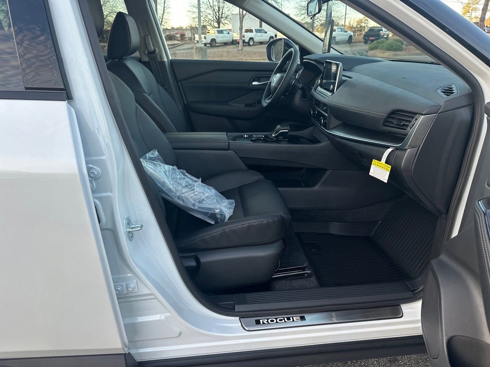New 2026 Nissan Rogue Dark Armor FWD image 13