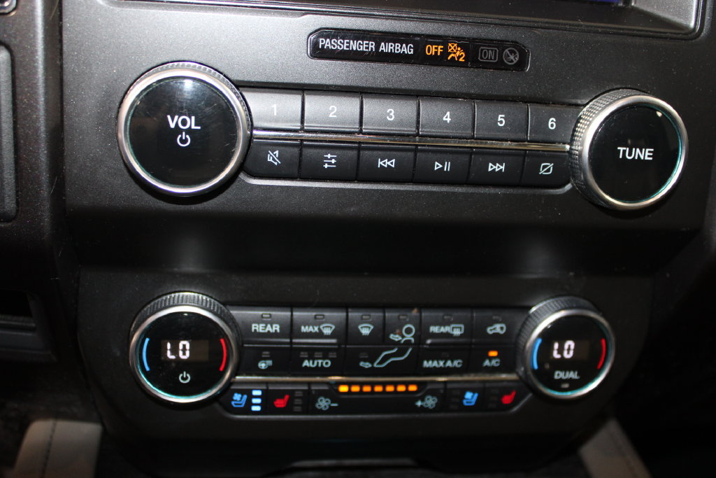 Used 2021 Ford Expedition Limited AWD/4WD image 47