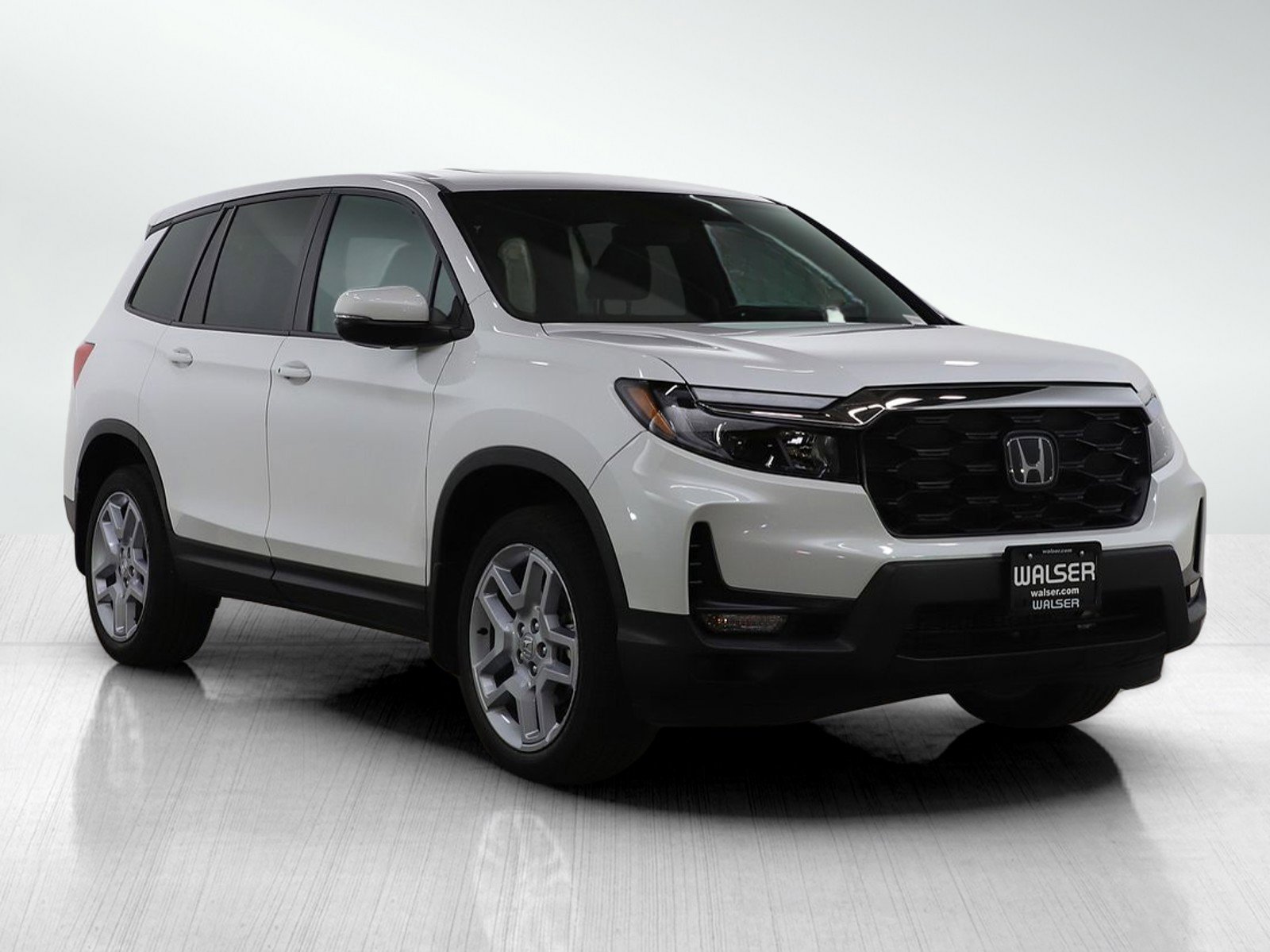 Used 2024 Honda Passport EX-L image 7