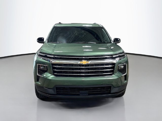New 2027 Chevrolet Traverse LT w/ LPO, Floor Liner Package FWD image 3