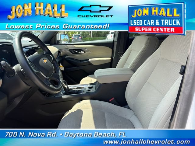 Used 2023 Chevrolet Traverse LT FWD image 14