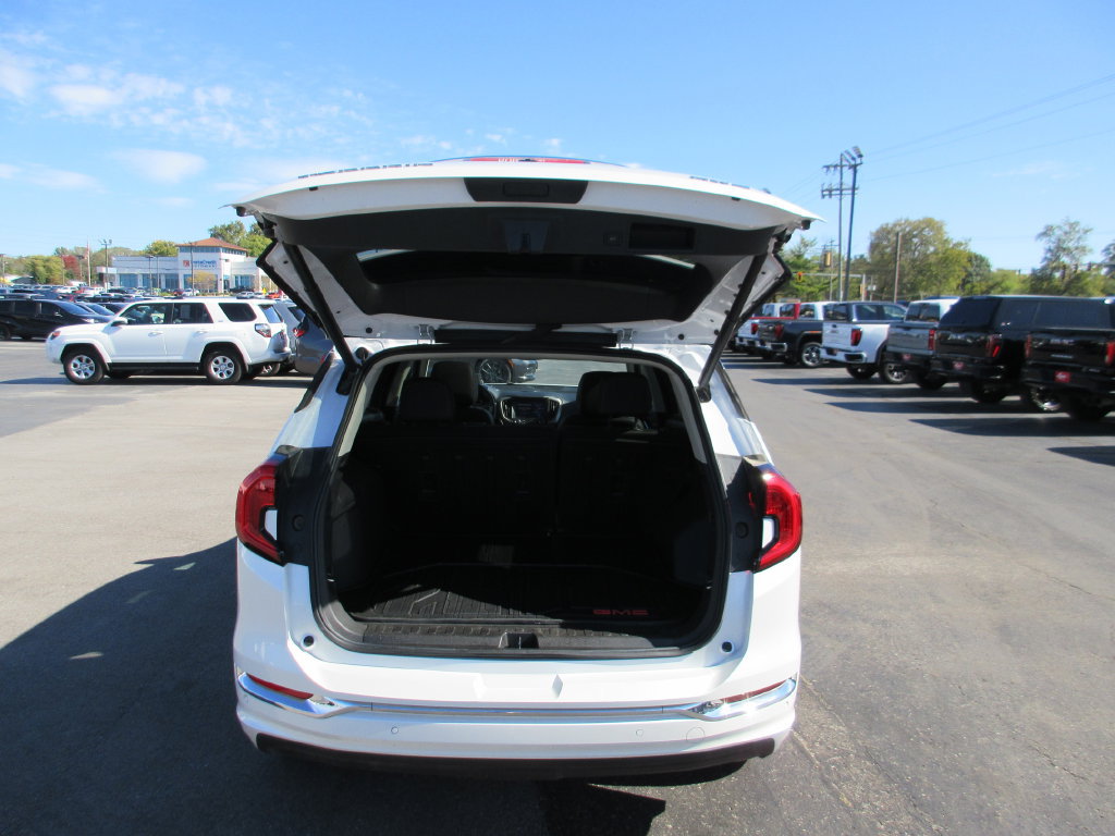 Certified 2024 GMC Terrain Denali AWD/4WD image 8