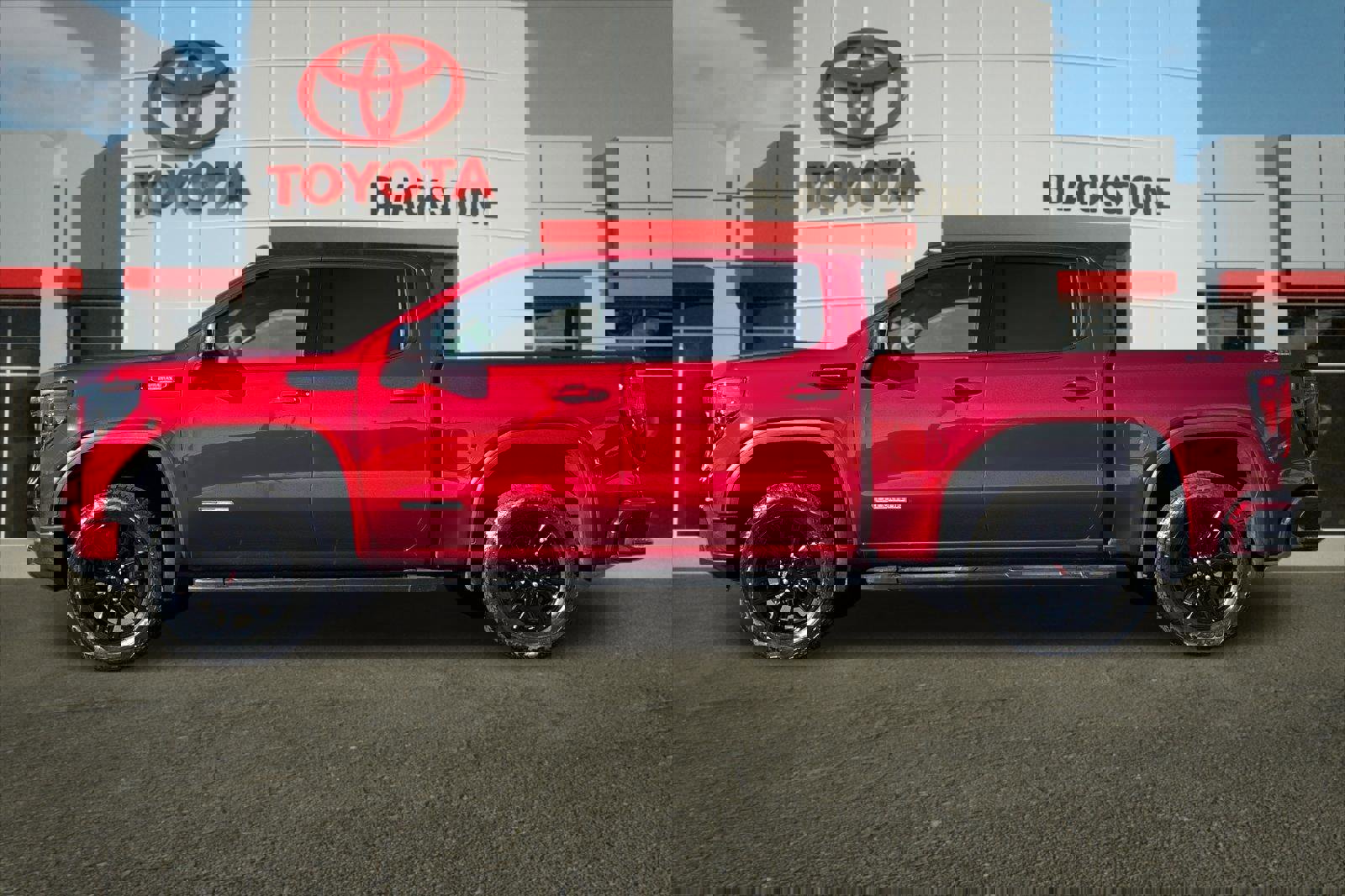 Used 2023 GMC Sierra 1500 Elevation w/ LPO, Elevation Black Package image 6