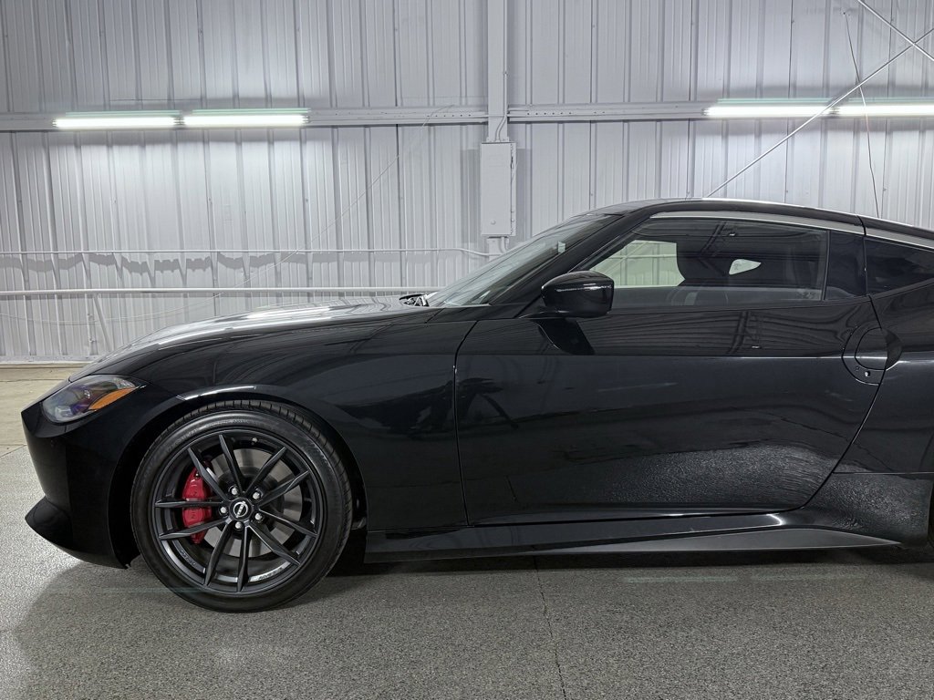 Used 2025 Nissan Z Performance w/ Floor Mat Package image 16