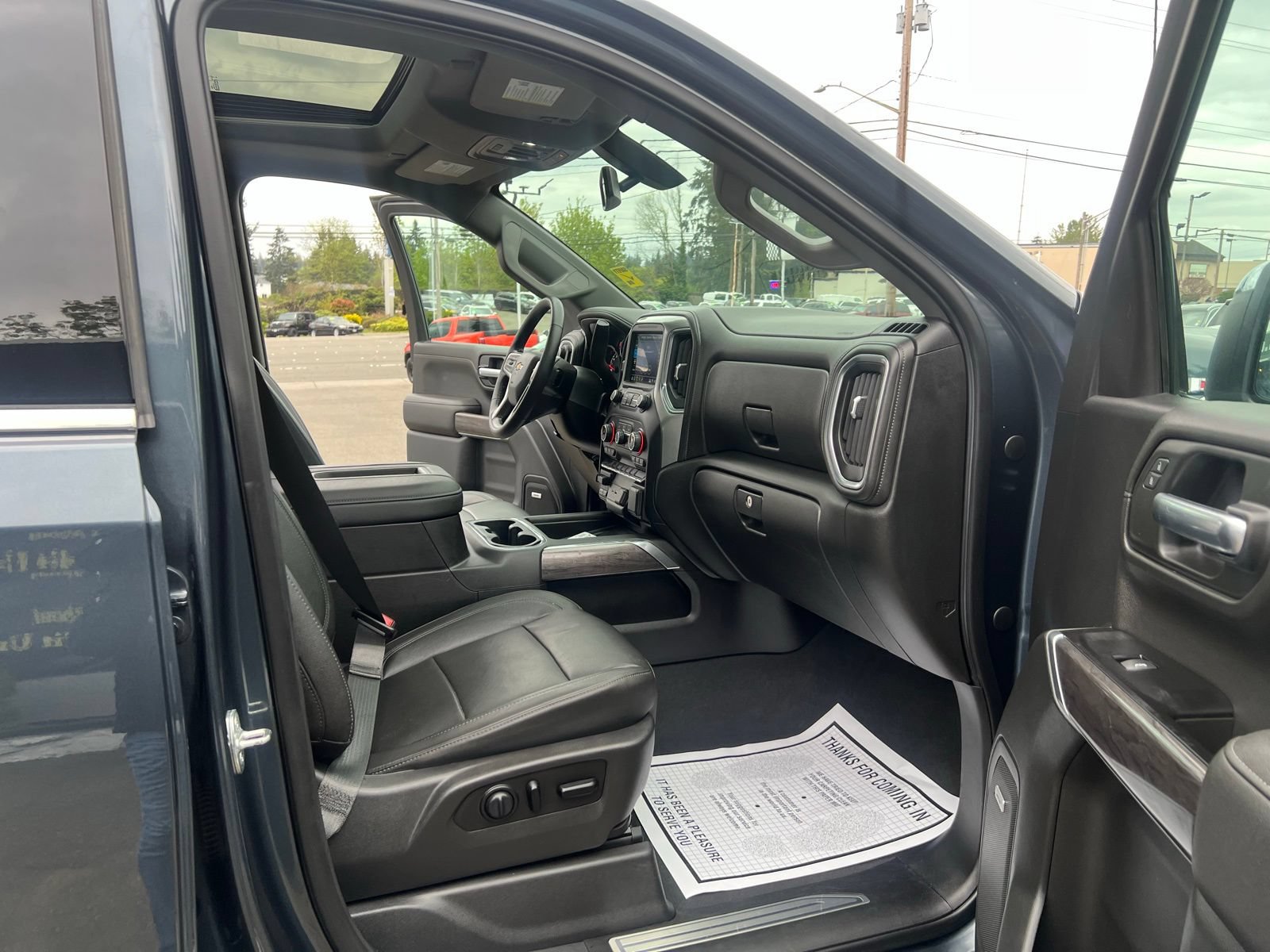 Used 2019 Chevrolet Silverado 1500 LTZ w/ LTZ Convenience Package AWD/4WD image 32