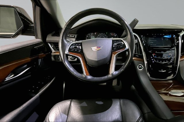 Used 2019 Cadillac Escalade ESV Luxury AWD/4WD image 8
